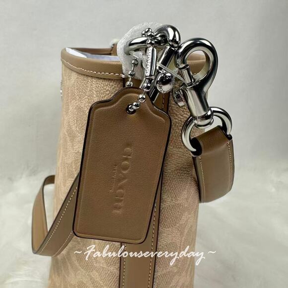 Coach City Large Bucket Bag Crossbody In Signature Canvas CT802 Sand/Taupe NWT - Picture 8 of 11